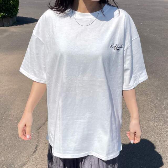 バック刺繍ロゴTシャツ