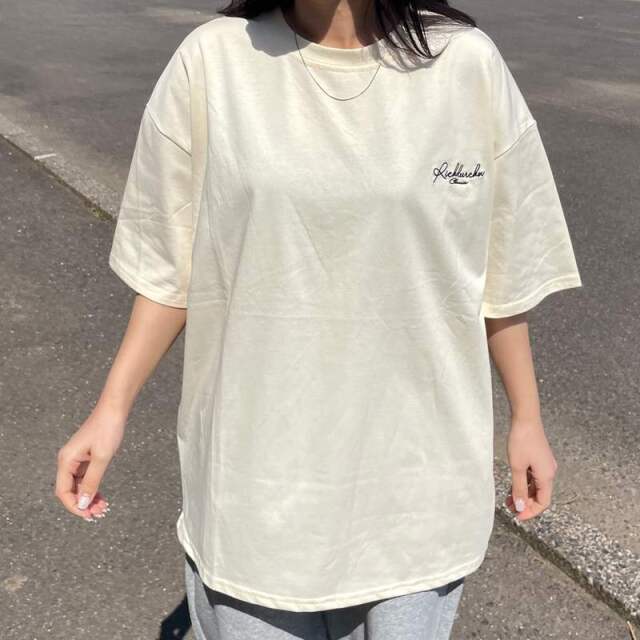 バック刺繍ロゴTシャツ