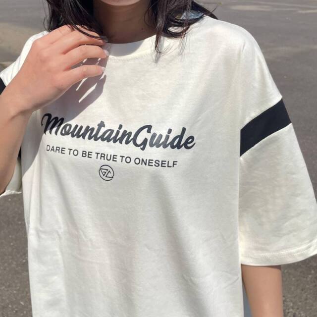 袖配色ロゴTシャツ