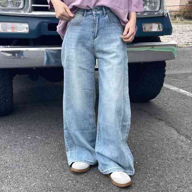 ストレートデニムパンツ