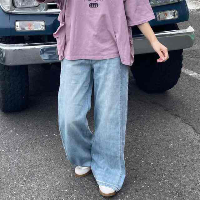 ストレートデニムパンツ