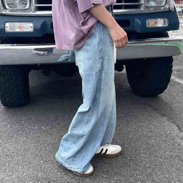 ストレートデニムパンツ