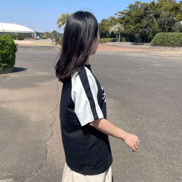 ラグラン配色ロゴTシャツ