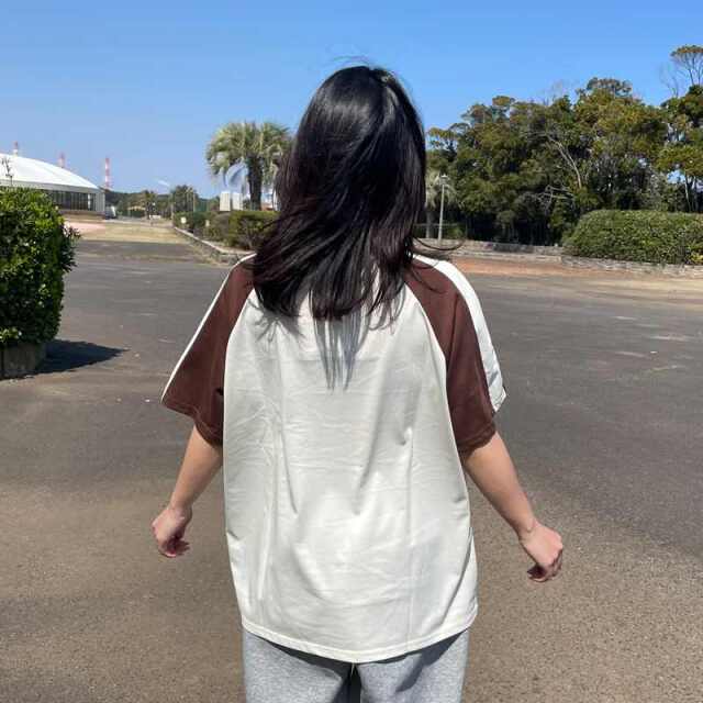 ラグラン配色ロゴTシャツ