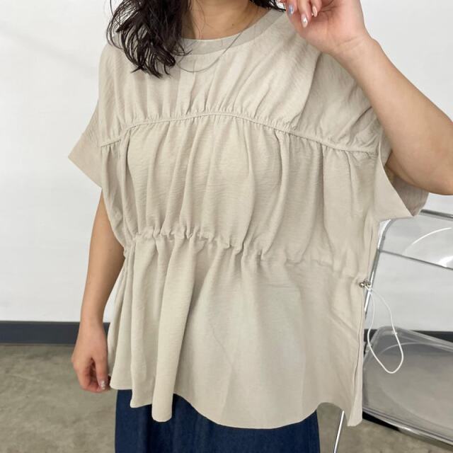 ヨウリュウ切替ドロストブラウス