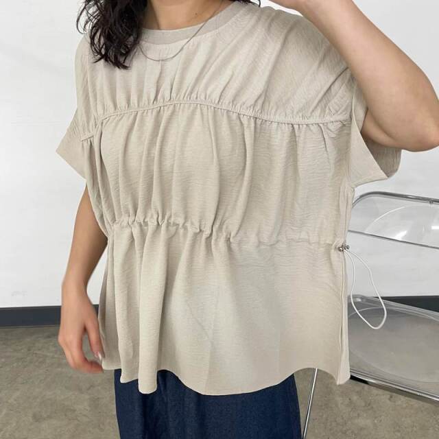 ヨウリュウ切替ドロストブラウス