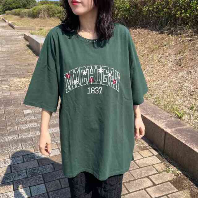 カレッジロゴ花刺繍BIGTシャツ