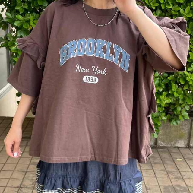 袖フリルカレッジプルオーバー