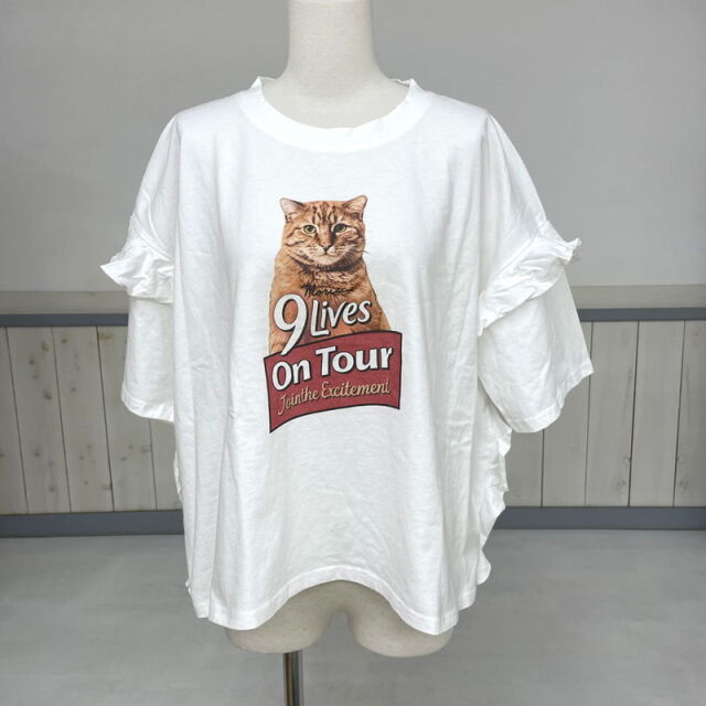 袖フリルネコプルオーバー