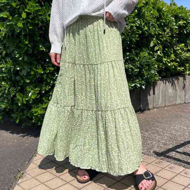 柄ティアードスカート