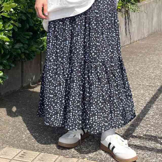 柄ティアードスカート