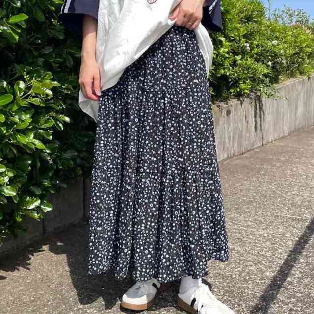 柄ティアードスカート
