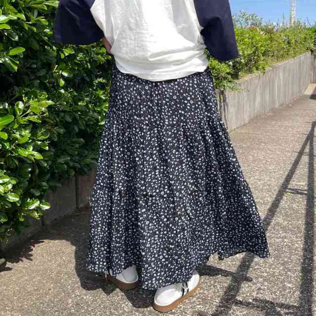 柄ティアードスカート