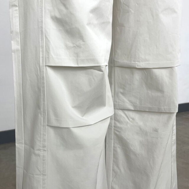 ナイロン風カーゴパンツ