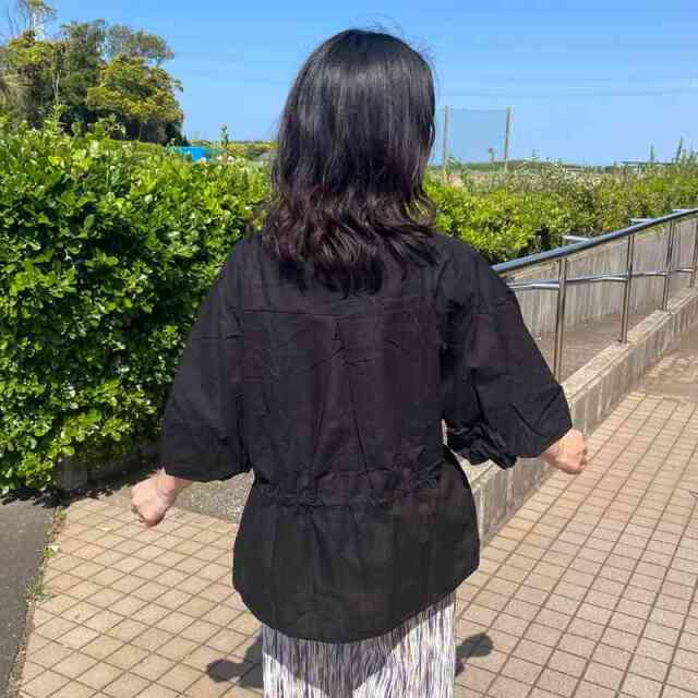 ノーカラードロストブラウス