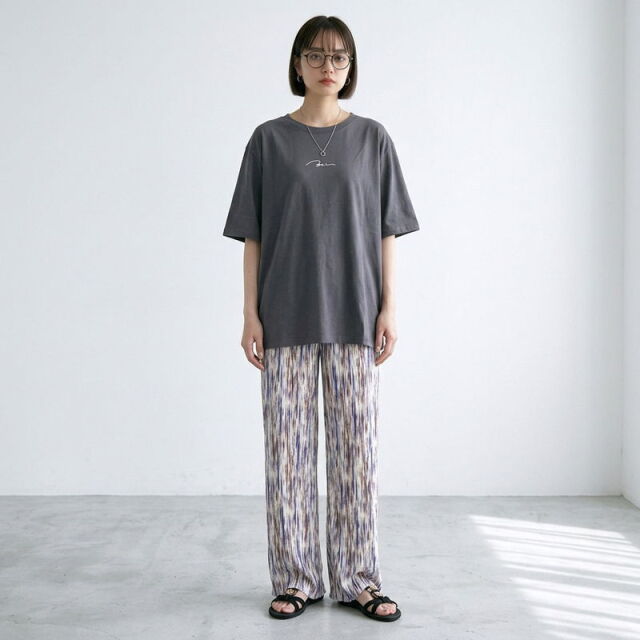 ロゴTシャツ