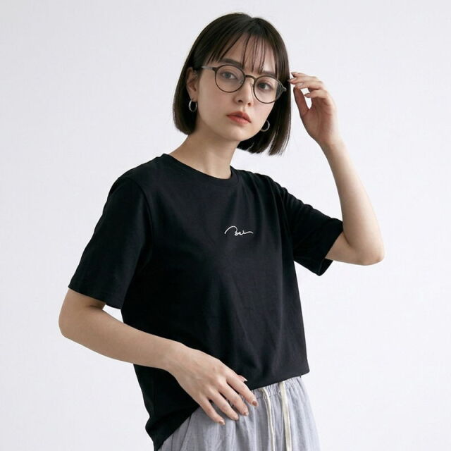 ロゴTシャツ