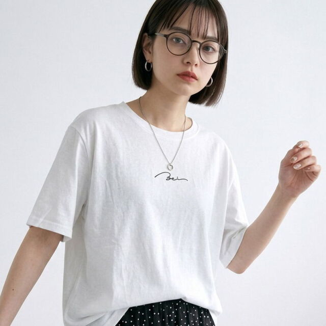 ロゴTシャツ