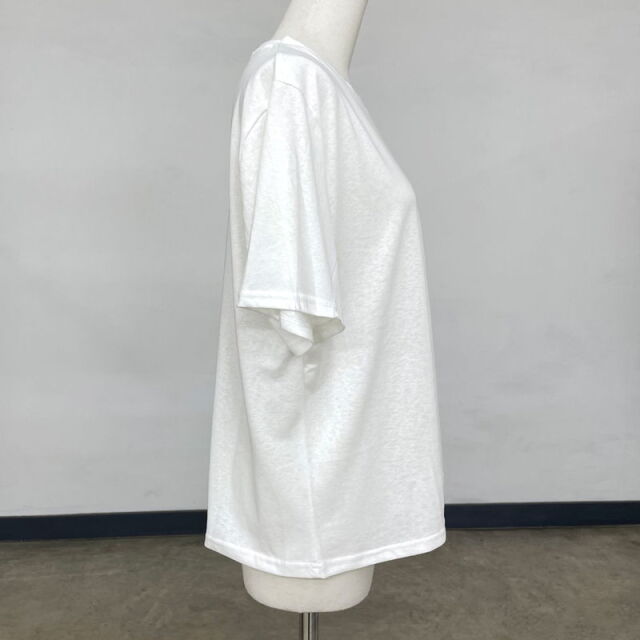 ロゴTシャツ