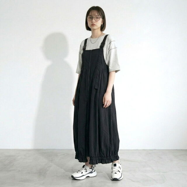 裾フリルZIPジャンパースカート