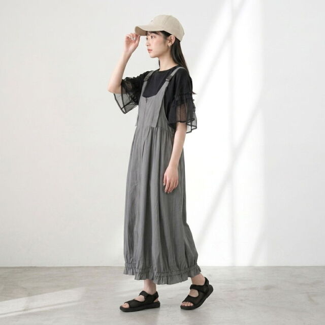 裾フリルZIPジャンパースカート