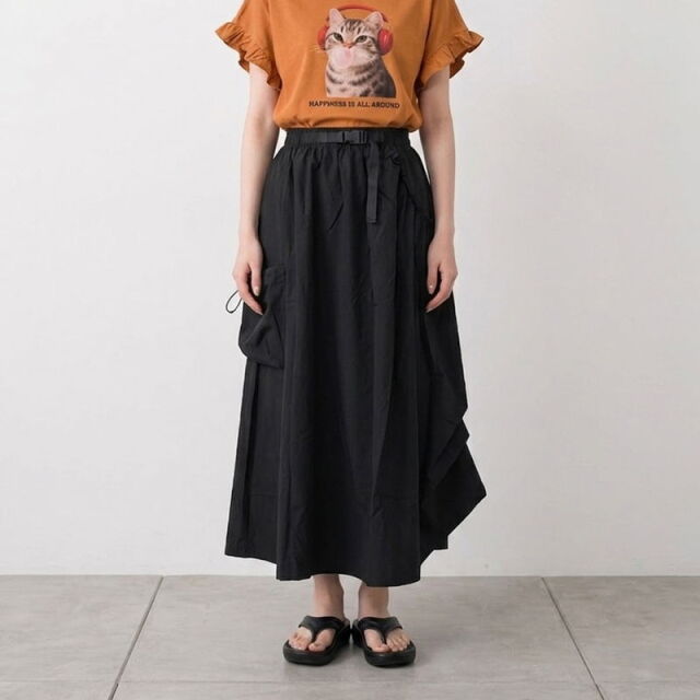 ナイロン風ベルトスカート