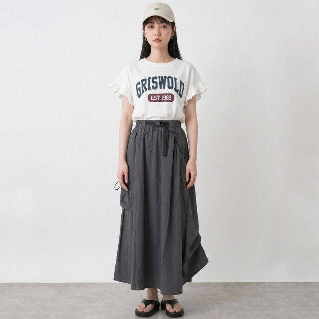 ナイロン風ベルトスカート