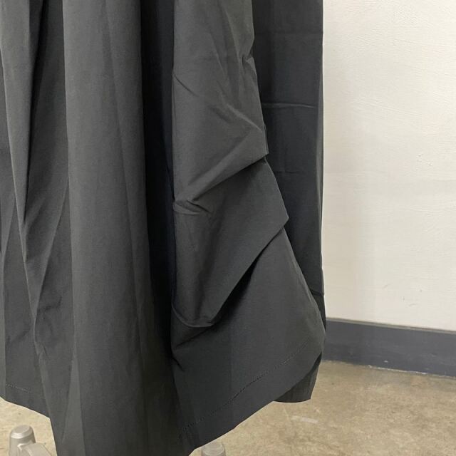 ナイロン風ベルトスカート