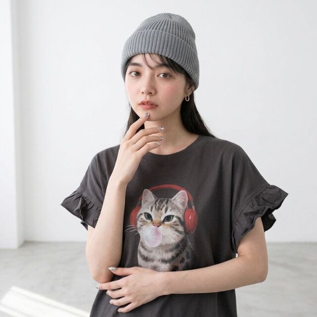 袖フリルヘッドホンネコプルオーバー