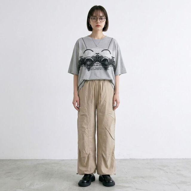 ナイロン風カーゴパンツ
