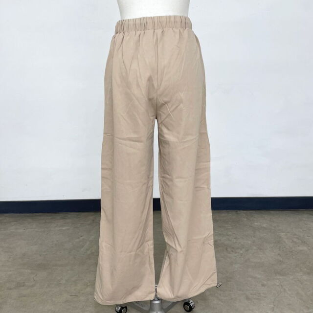 ナイロン風カーゴパンツ