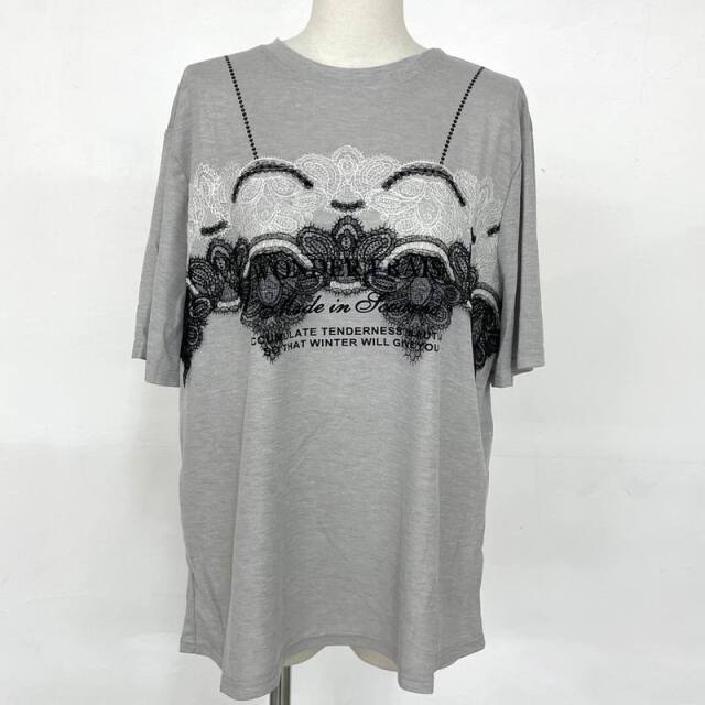 レースキャミレイヤード風ロゴTシャツ