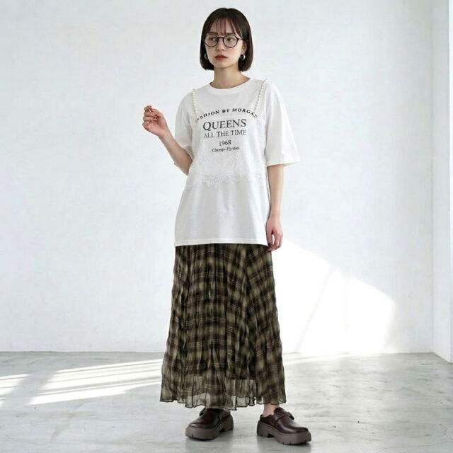パールレースキャミレイヤード風ロゴTシャツ