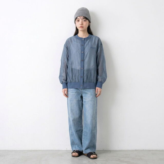 バックロゴシアーブルゾン