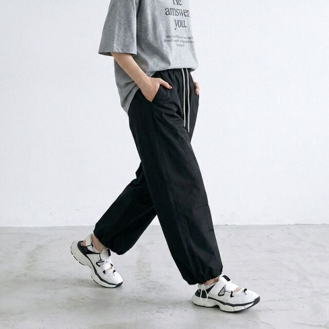 ナイロン風カーブパンツ