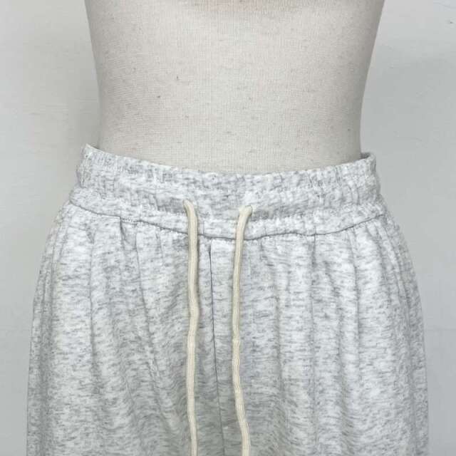 カットタックワイドパンツ