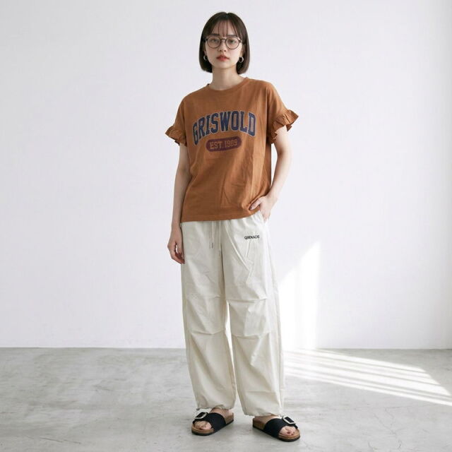 ナイロン風刺繍ロゴパンツ