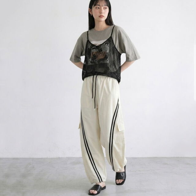 ナイロン風ラインカーゴパンツ
