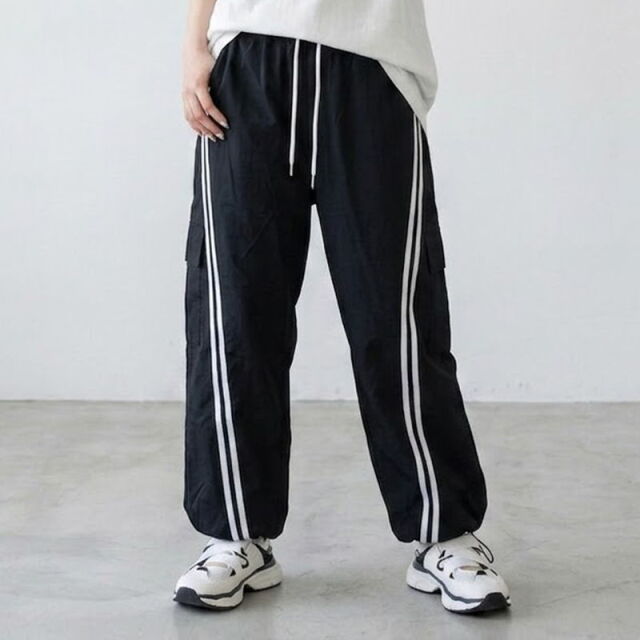 ナイロン風ラインカーゴパンツ