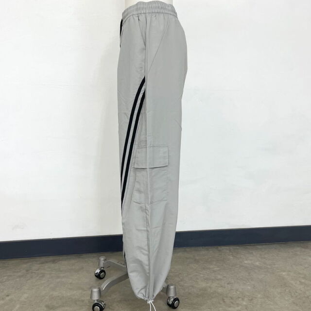 ナイロン風ラインカーゴパンツ