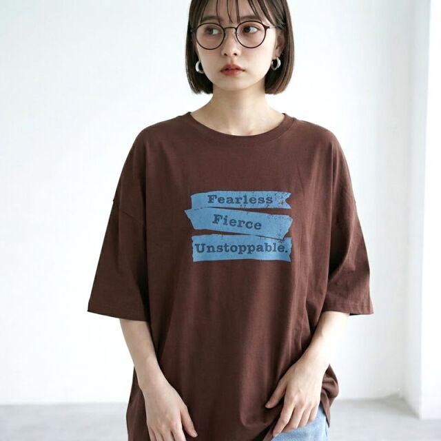 テープロゴBIGTシャツ