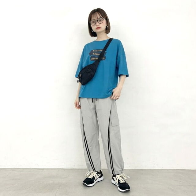 テープロゴBIGTシャツ