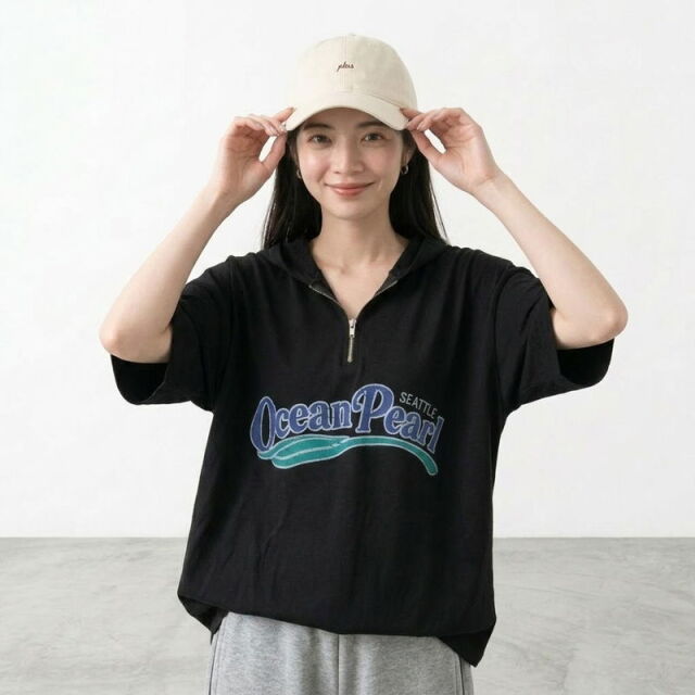 ハーフZIPロゴパーカー