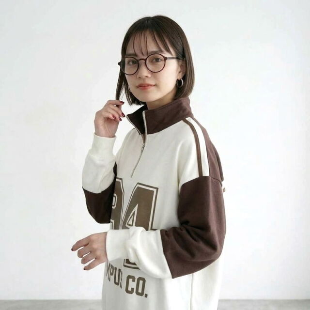 ナンバリングハーフZIPプルオーバー