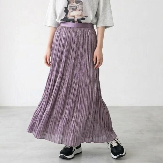 シャイニープリーツスカート