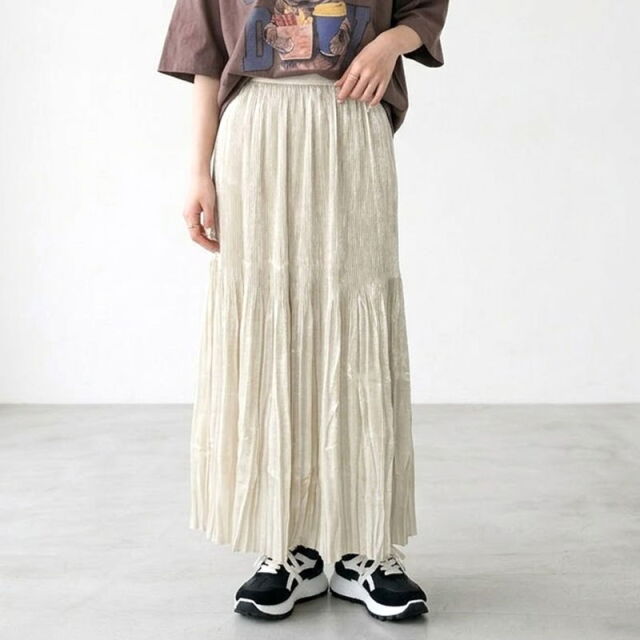 シャイニープリーツスカート