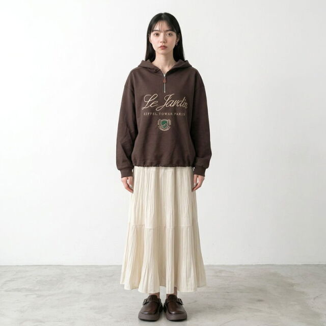 刺繍ロゴハーフジップパーカー