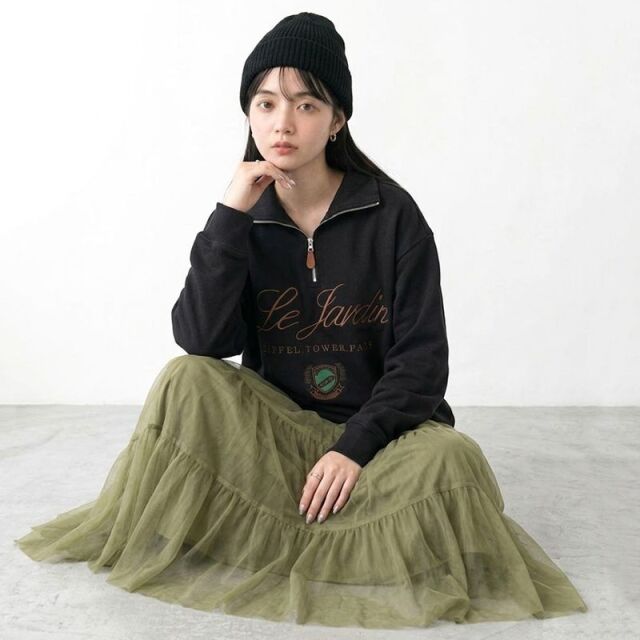 刺繍ロゴハーフジップパーカー