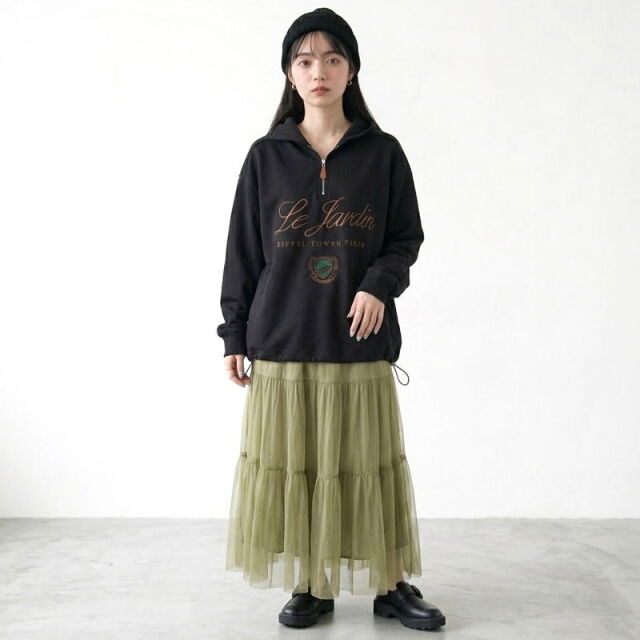 刺繍ロゴハーフジップパーカー
