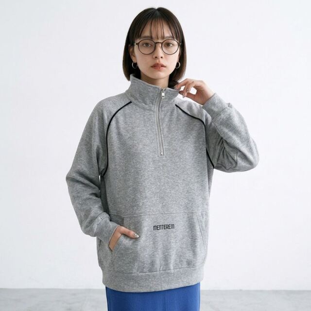 スタンドハーフジップロゴプルオーバー